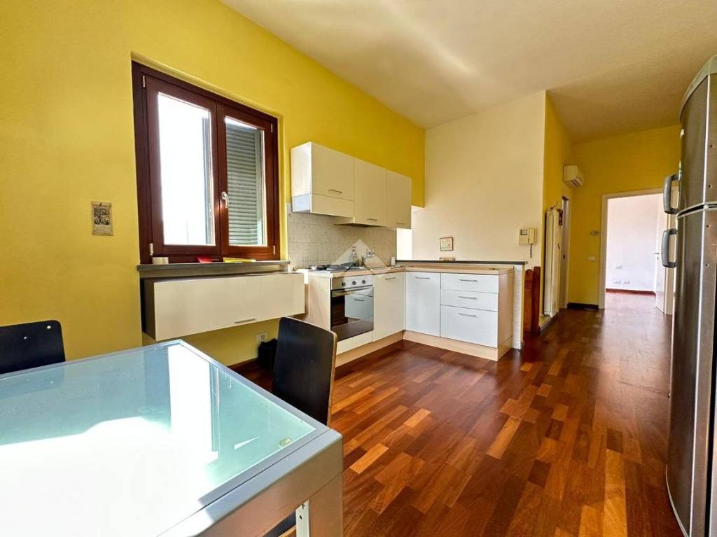 Appartamento in vendita a Sarzana via Luigi Neri, 18