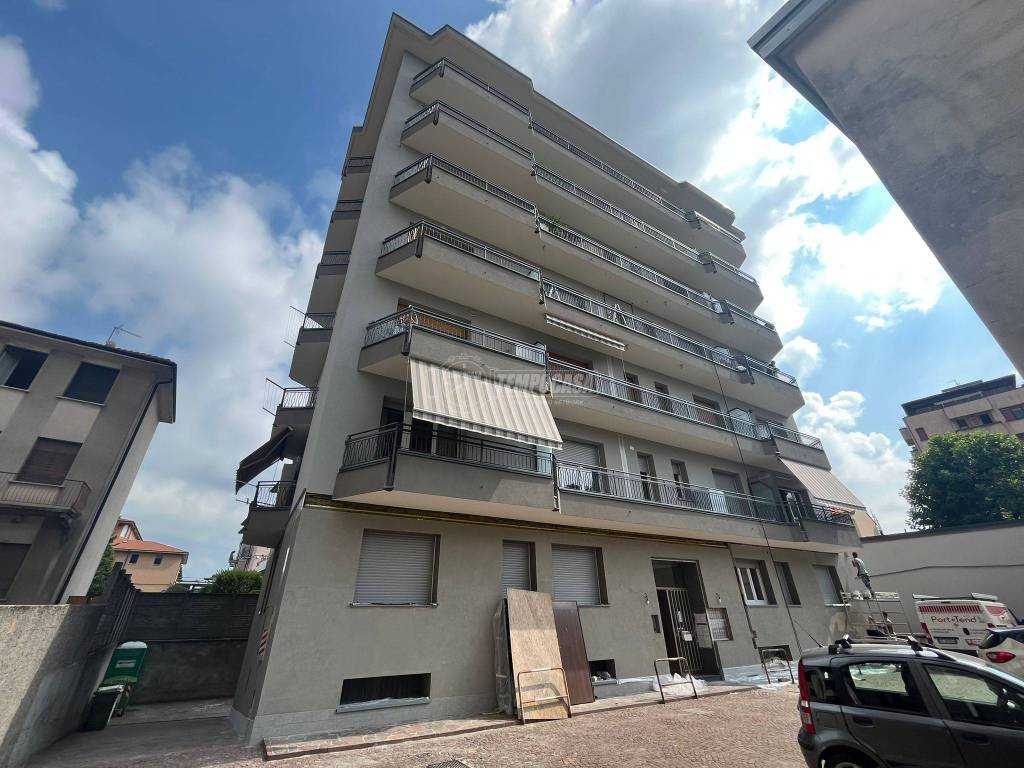 Appartamento in vendita a Olgiate Comasco via roma 8