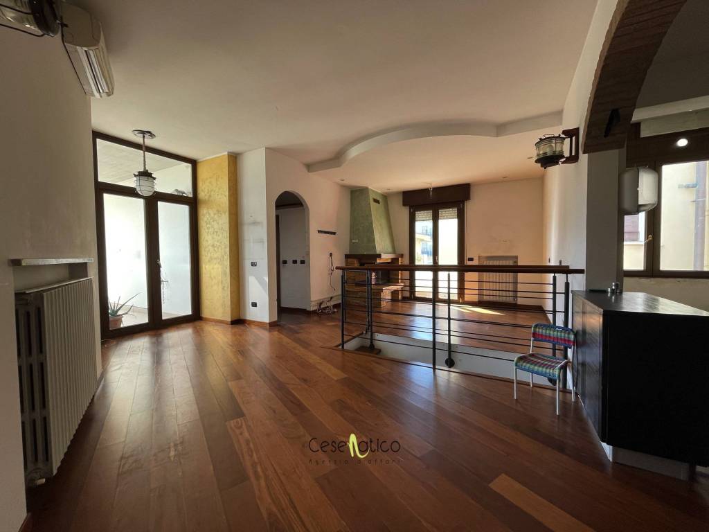 Appartamento in vendita a Cesenatico viale Giosuè Carducci, 95