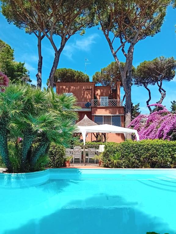 Villa in in vendita da privato ad Anzio viale Mencacci, 29