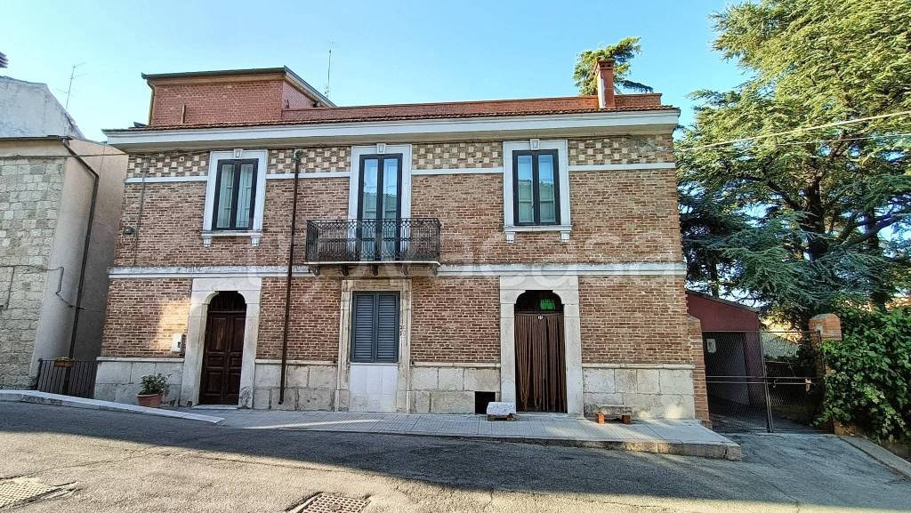 Villa in vendita a Montorio nei Frentani via Magenta, 11