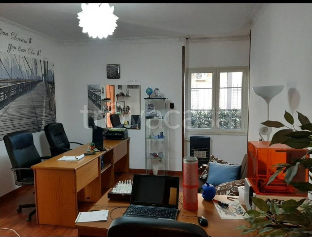 Ufficio in in affitto da privato a Crispano via Provinciale Frattamaggiore, 47