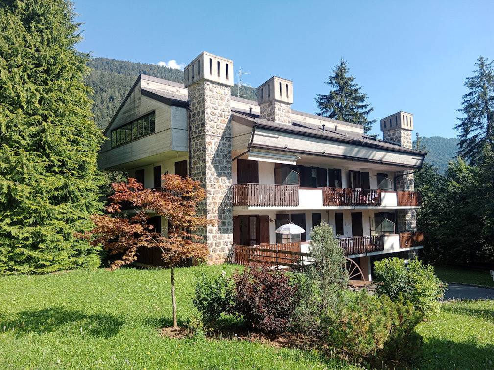 Appartamento in vendita a Castione della Presolana via Monte Pora