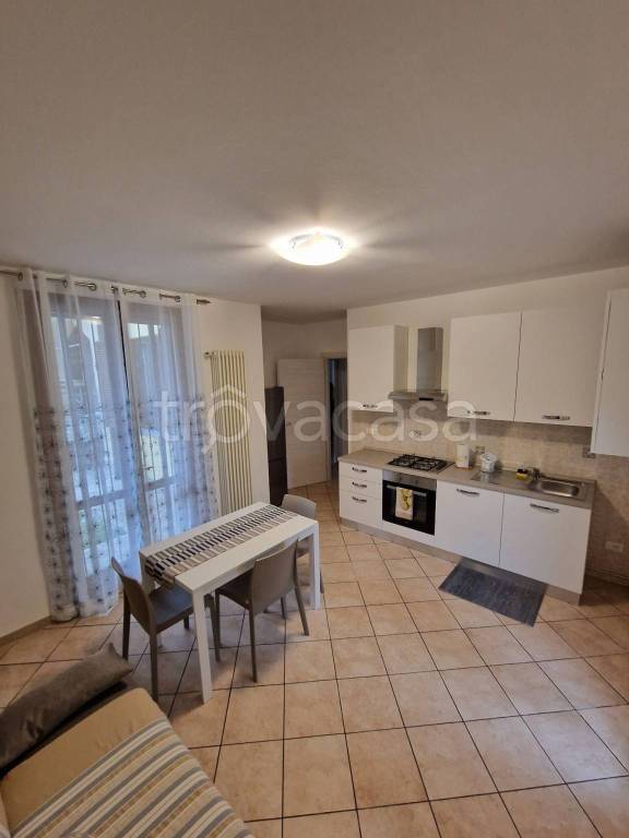 Appartamento in in affitto da privato ad Agrate Brianza via Alcide De Gasperi, 58