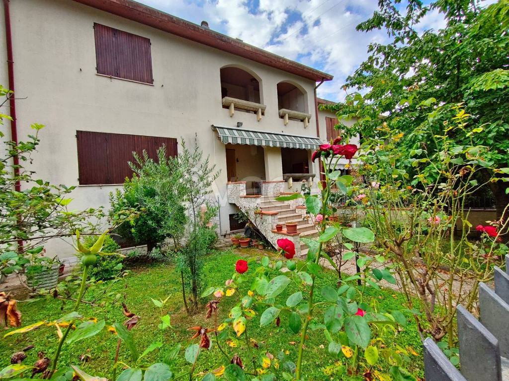 Villa a Schiera in in vendita da privato a Cittaducale via Monte Amiata