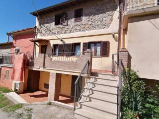 Casa indipendente in vendita a castell'azzara via delle miniere, 34
