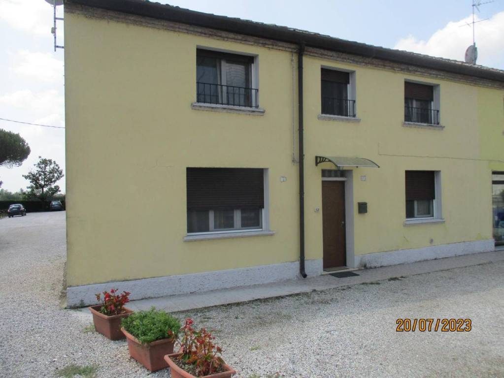 Villa Bifamiliare in vendita a Ostellato via Garibaldi, 128/a