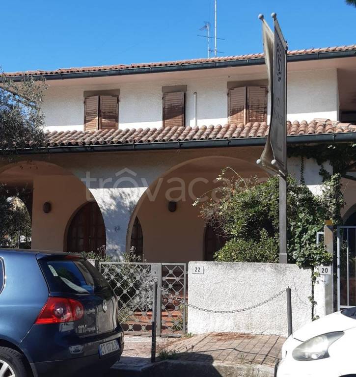 Villa in vendita a Comacchio viale Goffredo Mameli