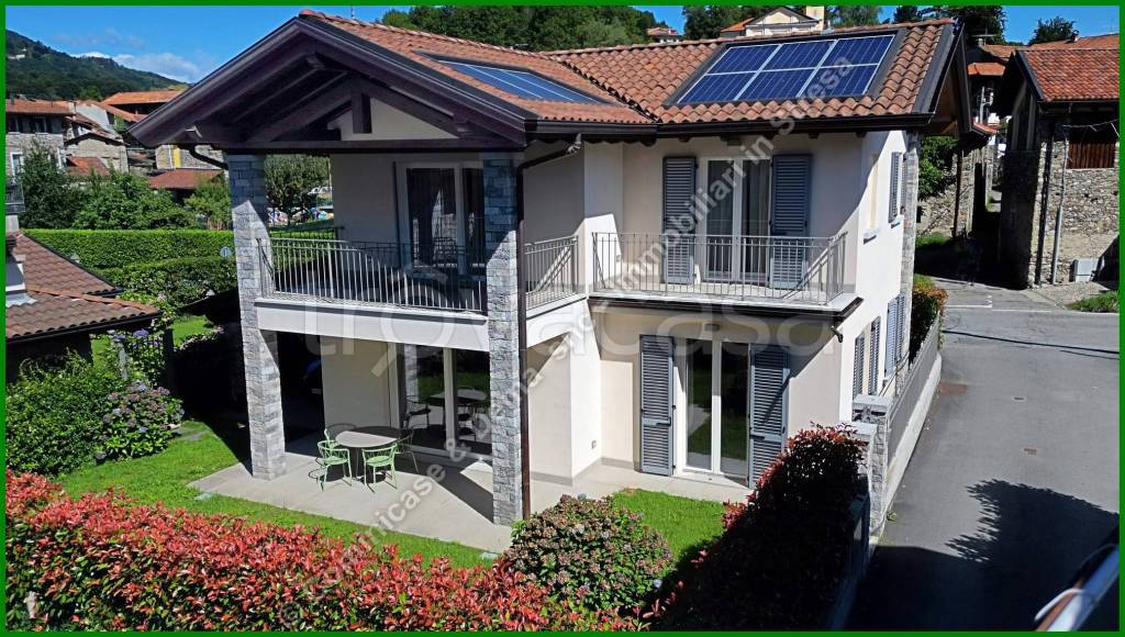Villa in vendita a Stresa piazza Luigi Cadorna, 32