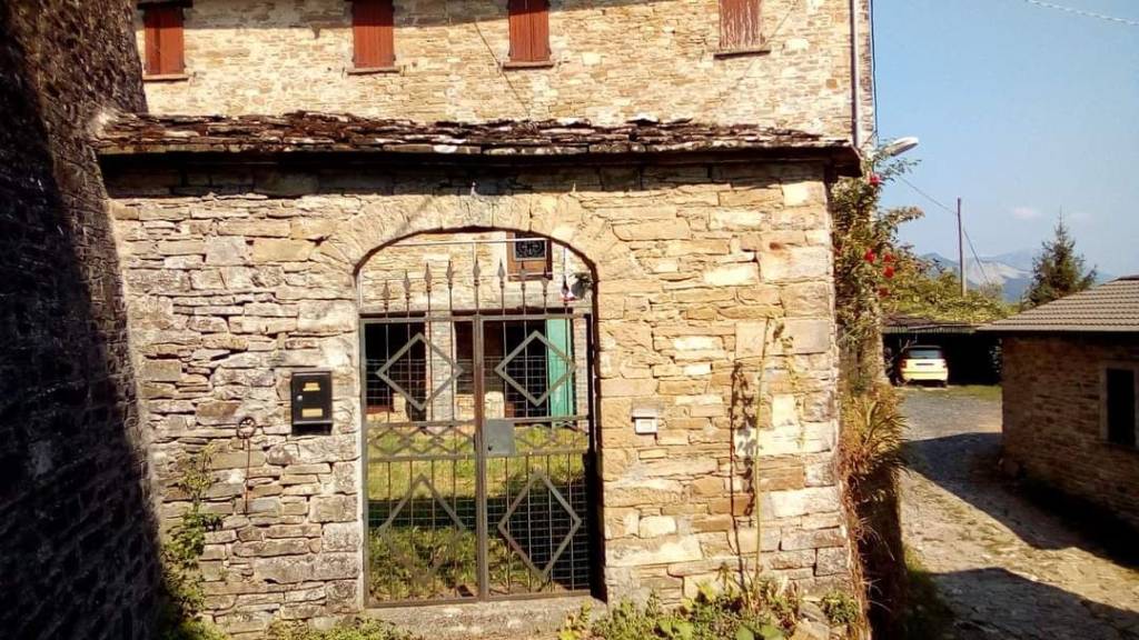 Rustico in in vendita da privato a Borgo Val di Taro località Belforte Frazione Belforte, 126