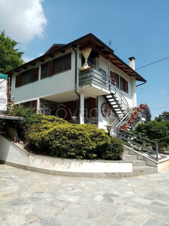 Villa Bifamiliare in in vendita da privato a Reano case Bealera, 2