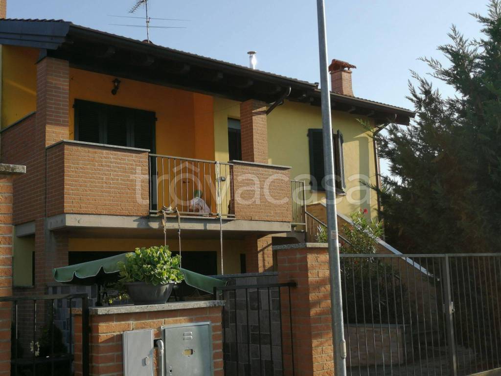 Appartamento in in vendita da privato ad Albuzzano via Alessandro Volta, .