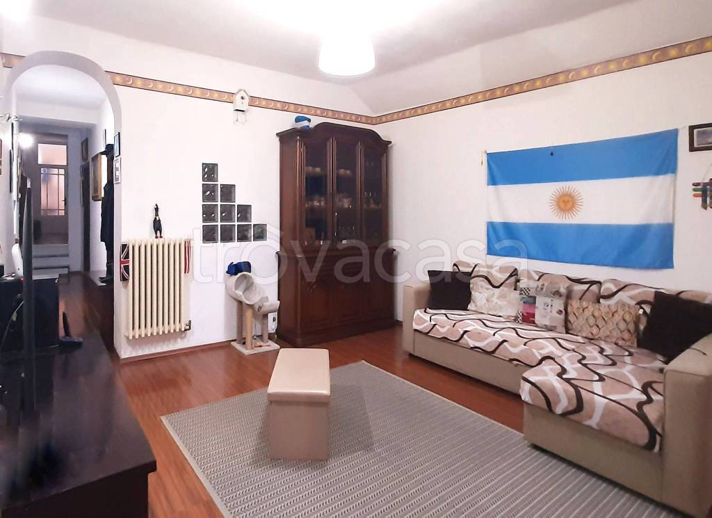 Appartamento in vendita a Pieve di Teco via Giuseppe Garibaldi