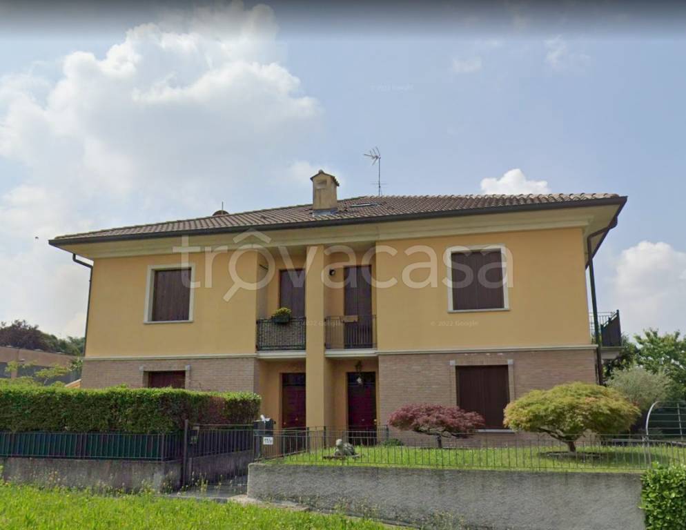 Villa Bifamiliare all'asta a Cassago Brianza via del Fontanile