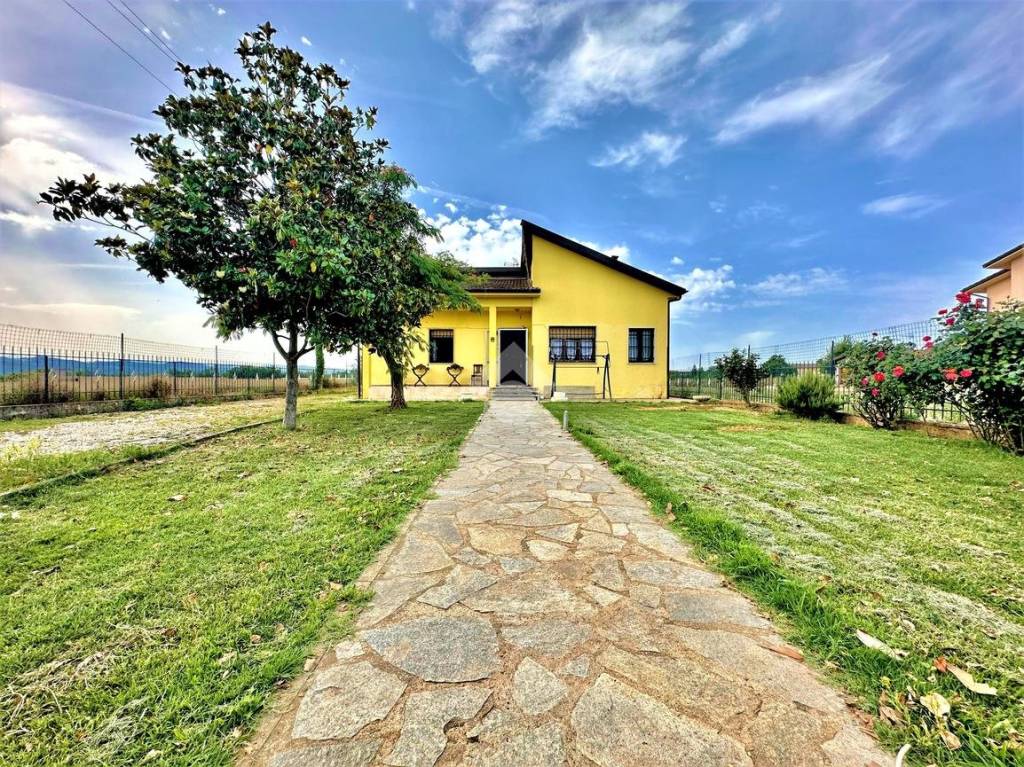 Villa in vendita a Pozzolo Formigaro via Bettole, 8