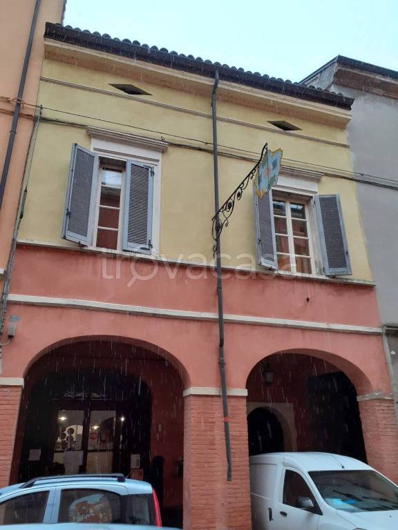 Ufficio in in vendita da privato a Guastalla via Giuseppe Garibaldi, 34
