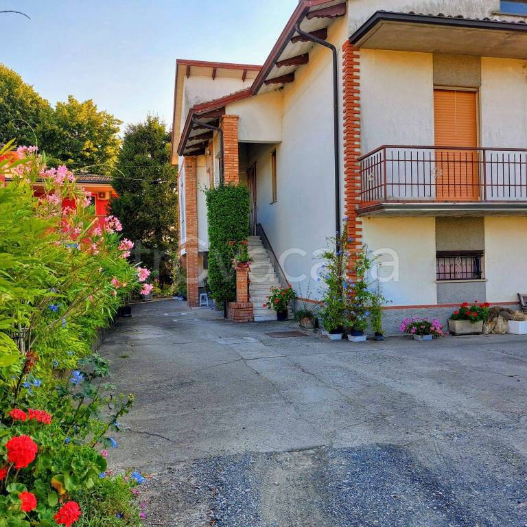 Villa in in vendita da privato a Villanova sull'Arda via Roma, 25