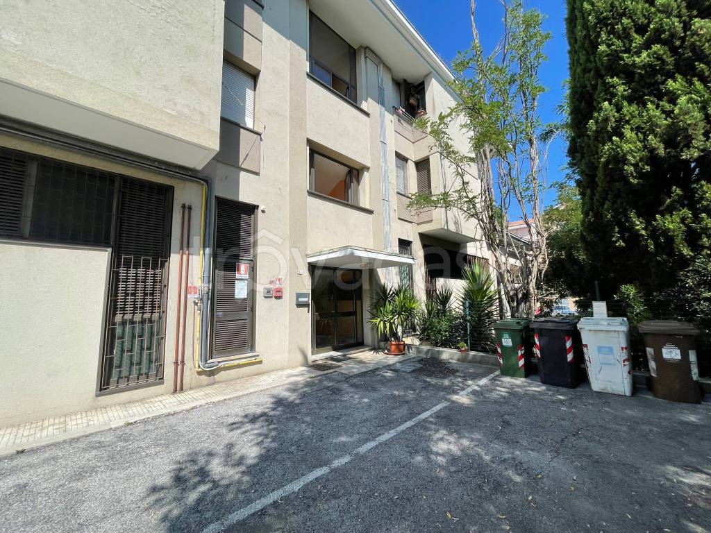 Appartamento in vendita ad Ancona via delle Tavernelle
