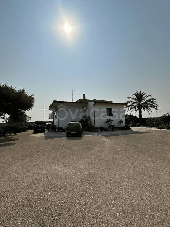Villa Bifamiliare in in vendita da privato a Brindisi strada per Trullo, 52