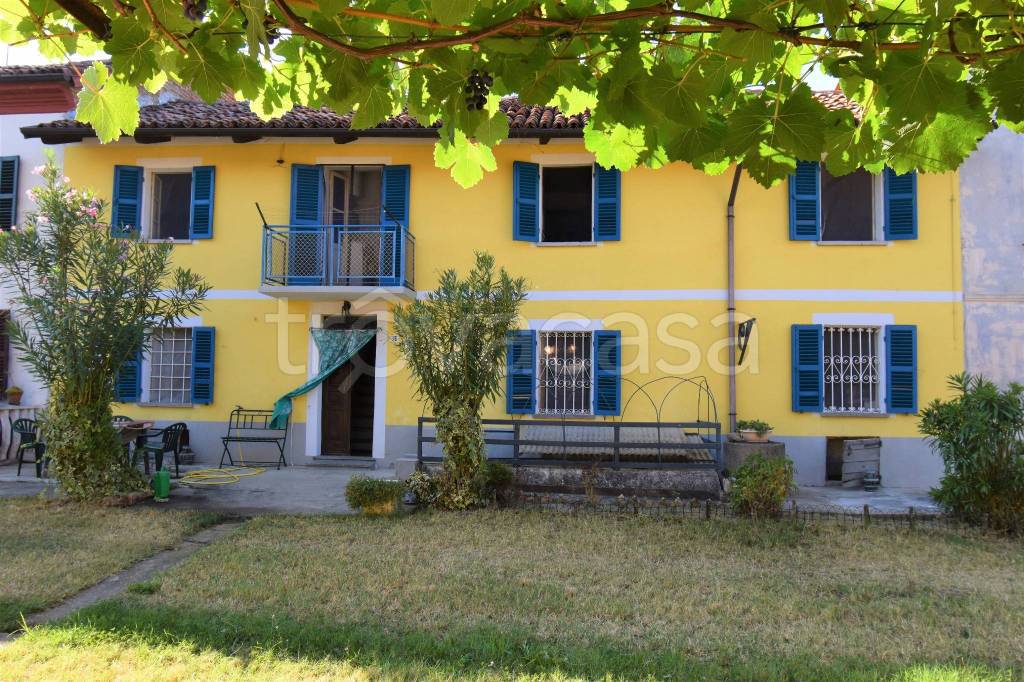 Casale in vendita a Montaldo Scarampi via Collina Forni