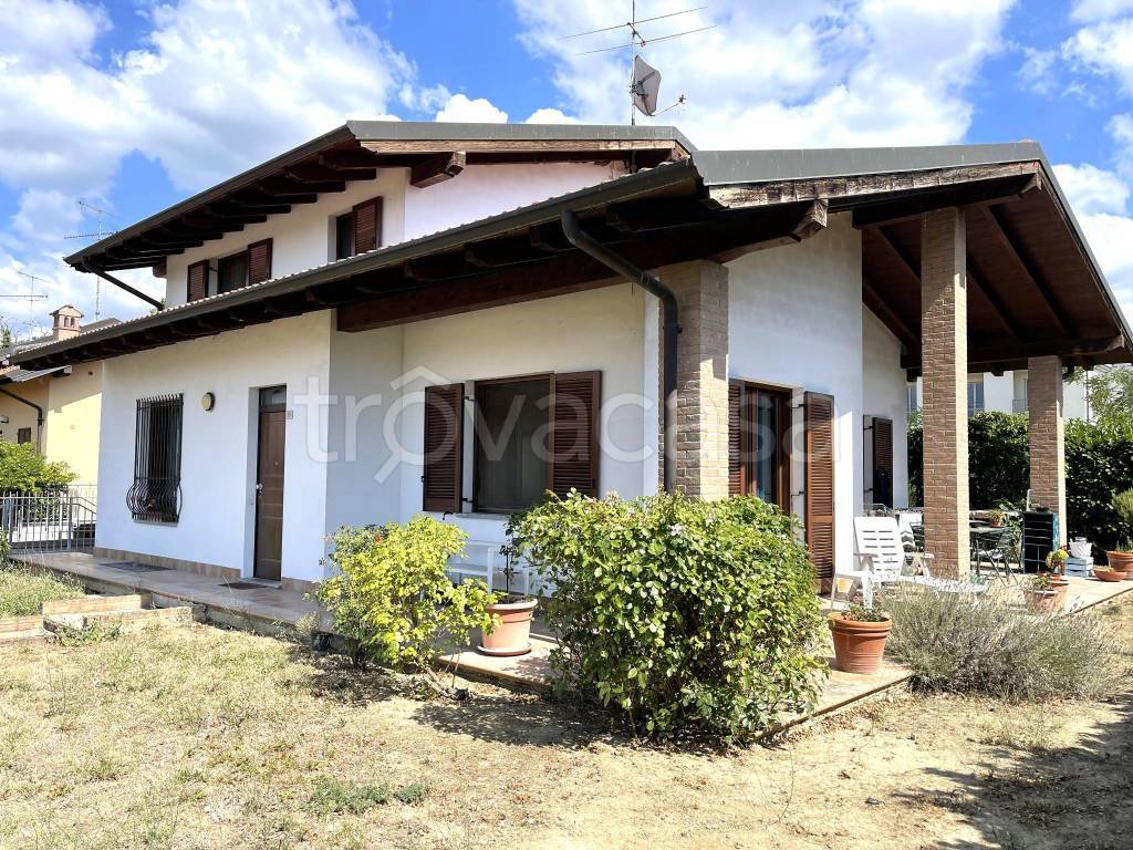 Villa in vendita a Rivanazzano Terme viale Cristoforo Colombo