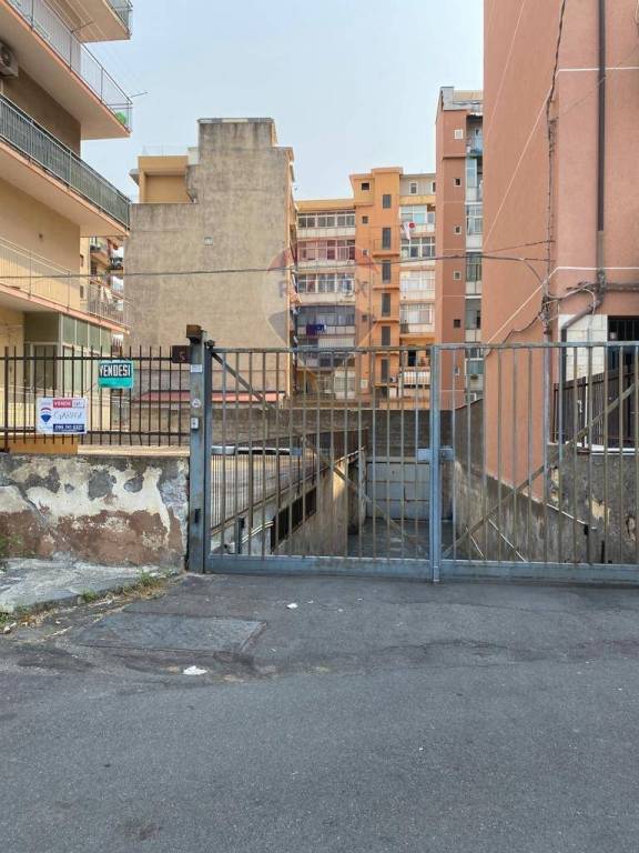 Garage in vendita a Catania via dei piccioni, 3/a