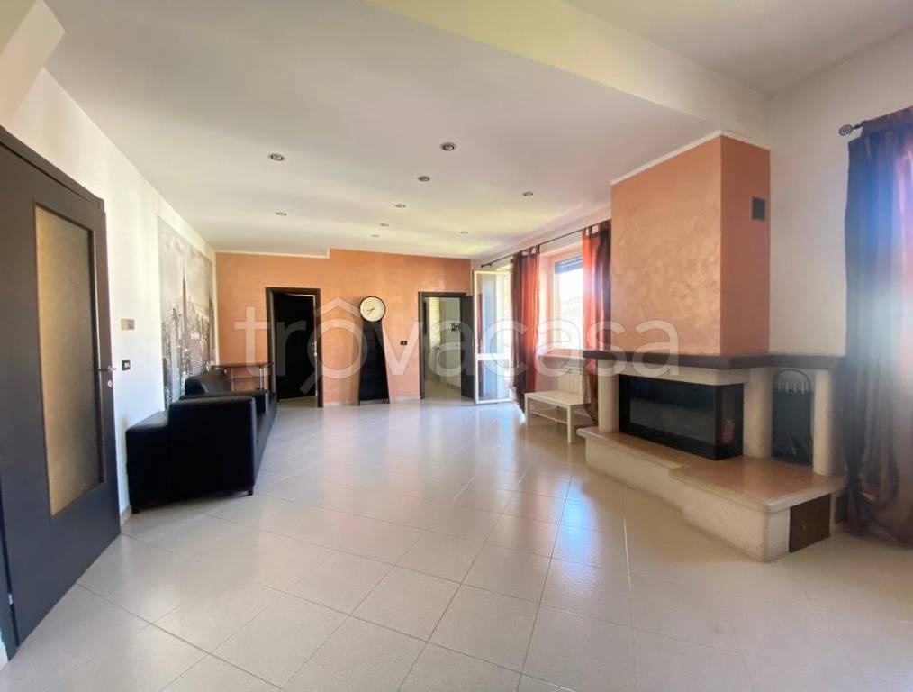 Appartamento in vendita ad Avezzano via Lago di Como