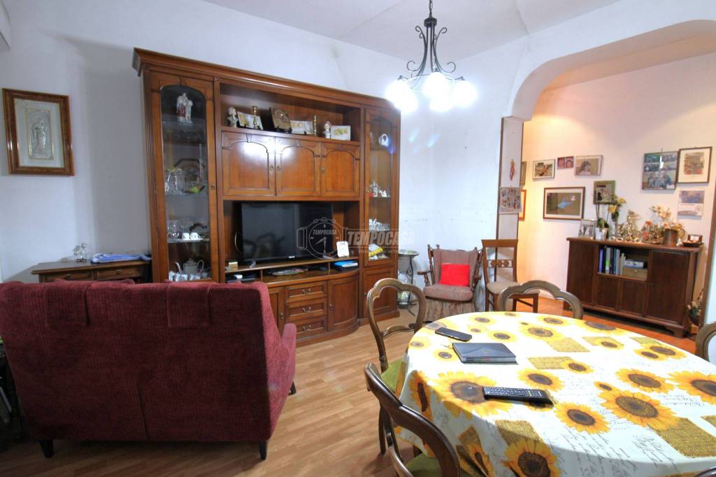 Appartamento in vendita a Milano via Monte Palombino 15