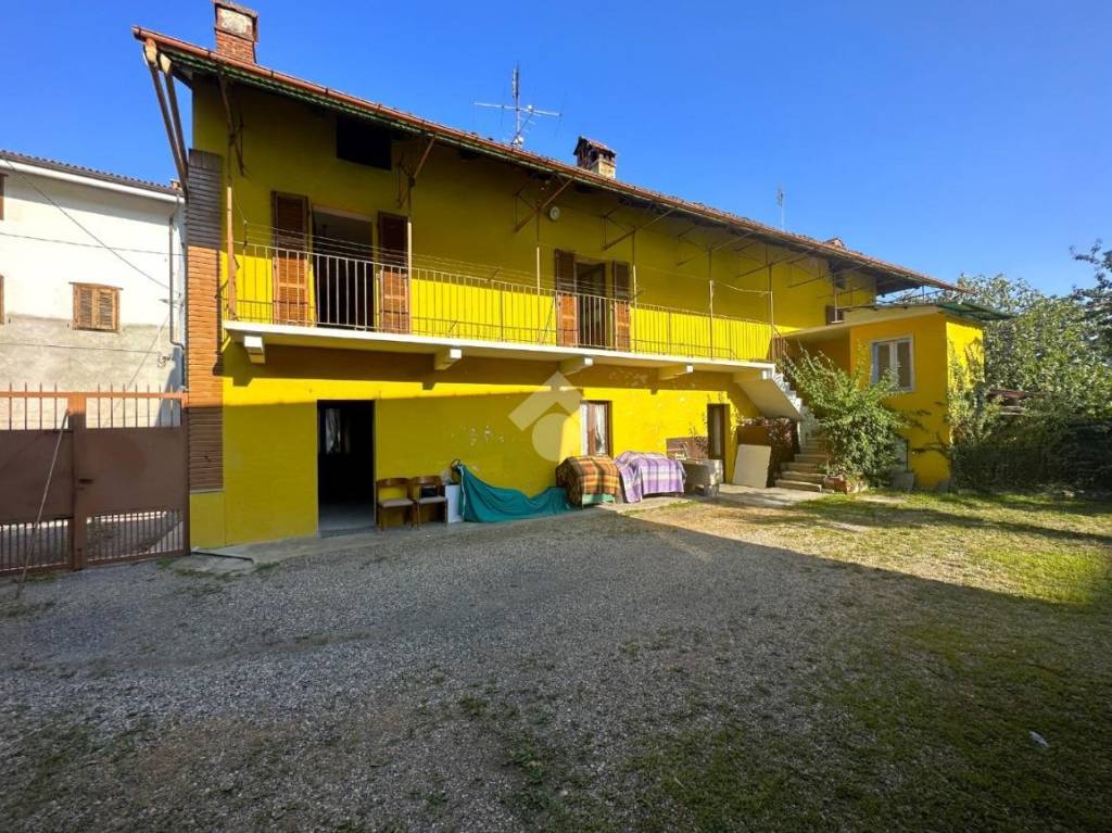 Casa Indipendente in vendita a Giaveno via canonico pio rolla, 58