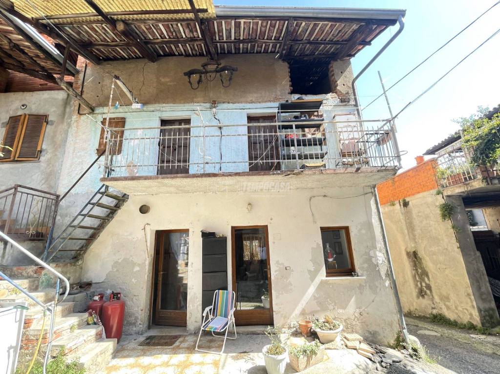 Casa Indipendente in vendita a Romano Canavese via Castelletto
