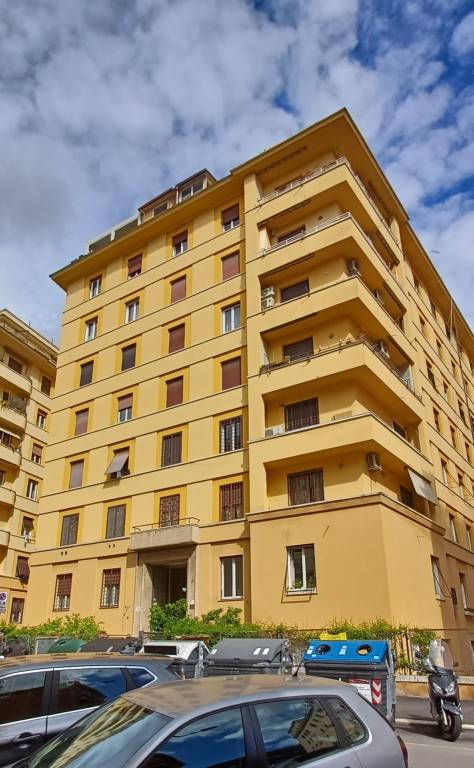 Appartamento in vendita a Roma via Nicastro, 11