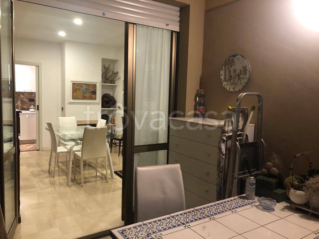 Appartamento in vendita a Finale Ligure viale Dante Alighieri, 64