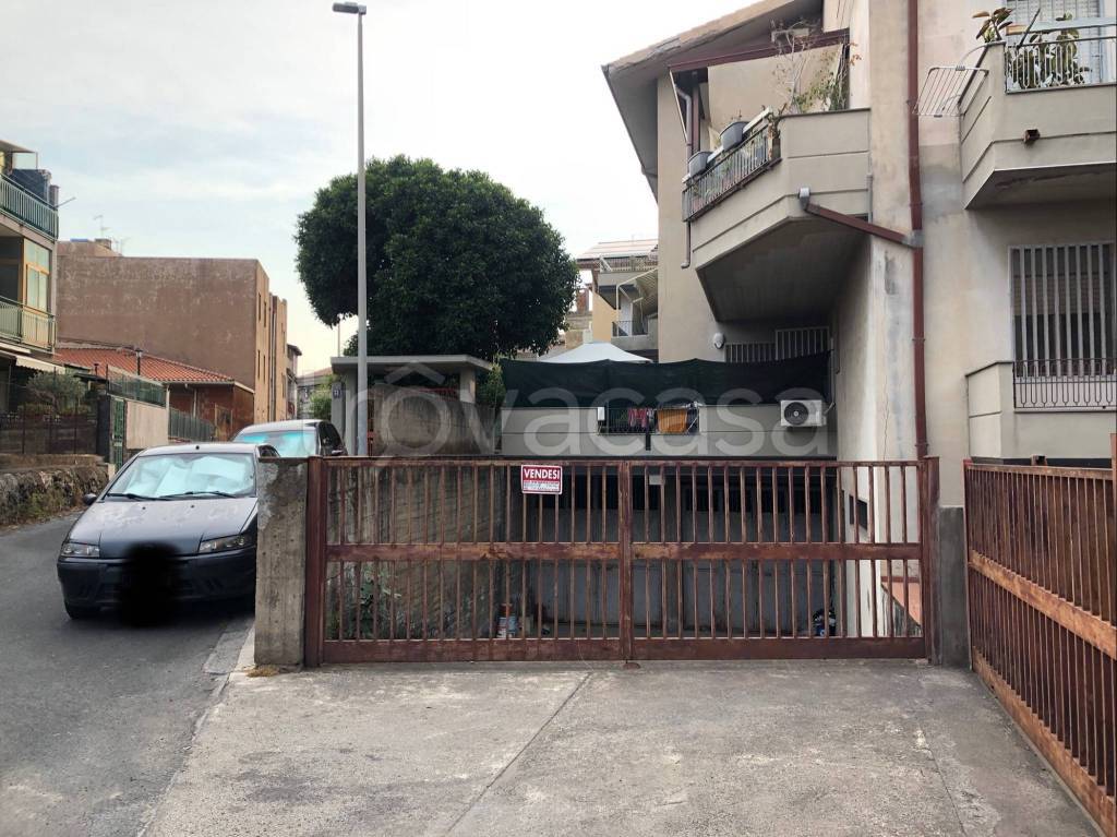 Magazzino in in vendita da privato a Catania via Antonio Canepa