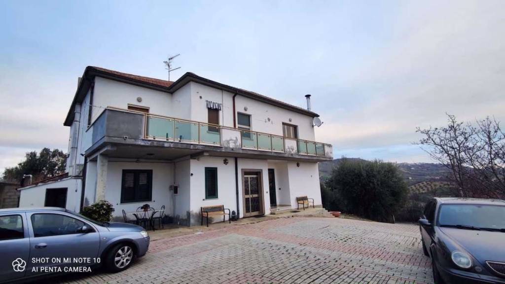 Casa Indipendente in vendita a Tortoreto via Cavatassi, 21