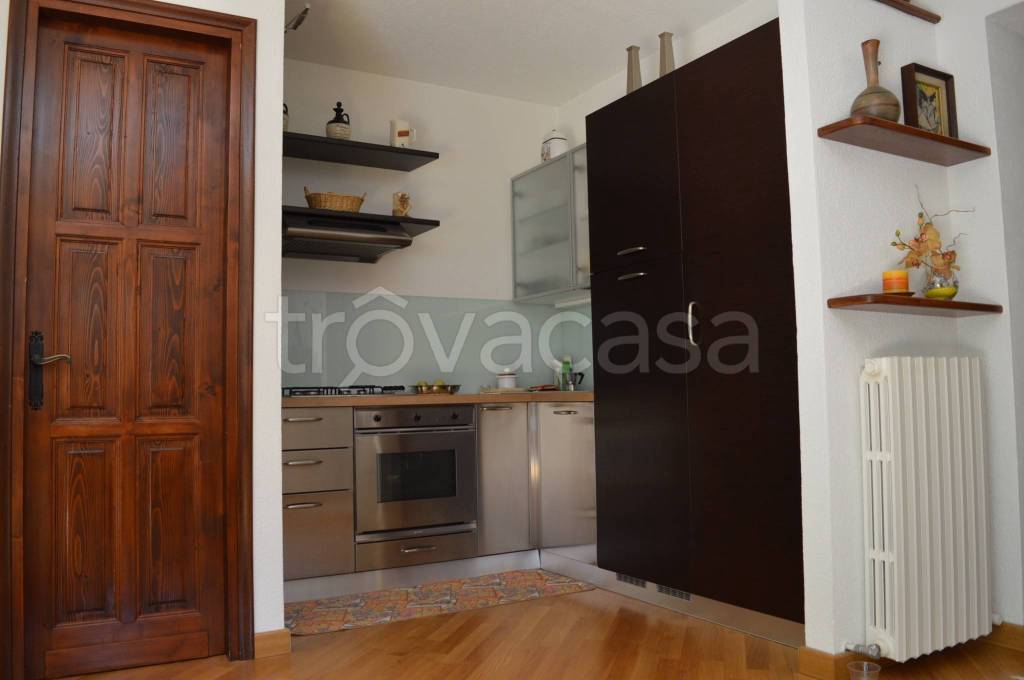 Appartamento in vendita a Malesco via Pittori Sotta
