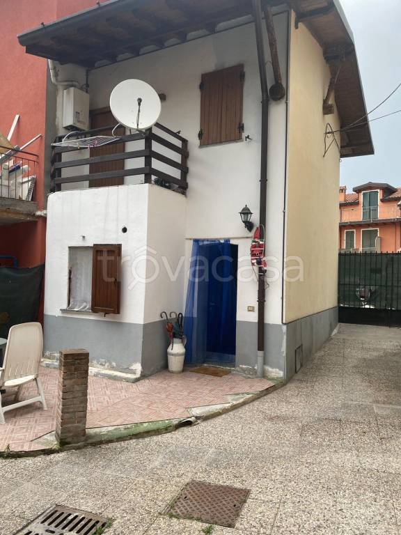 Casa Indipendente in in vendita da privato a Ciserano via Circonvallazione, 56