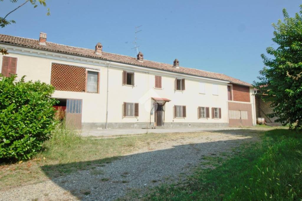 Casa Indipendente in vendita a Casale Monferrato via sp50, 53
