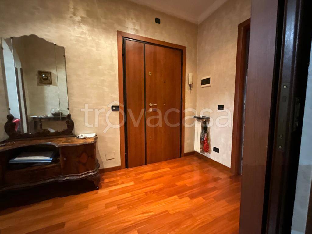 Appartamento in vendita a Roma via Giovanni Stanchi