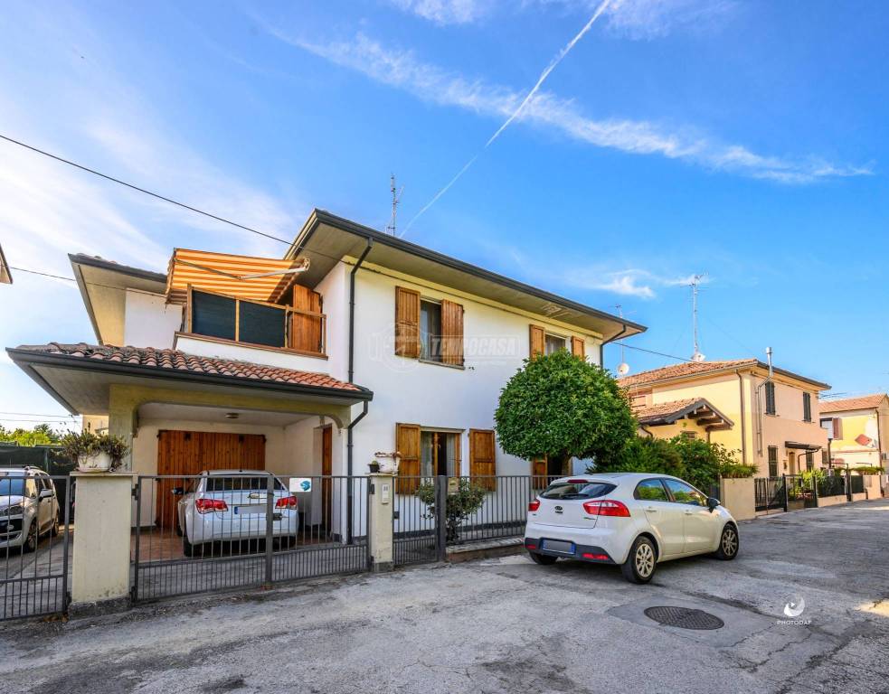 Villa Bifamiliare in vendita a Faenza via Borgo San Rocco