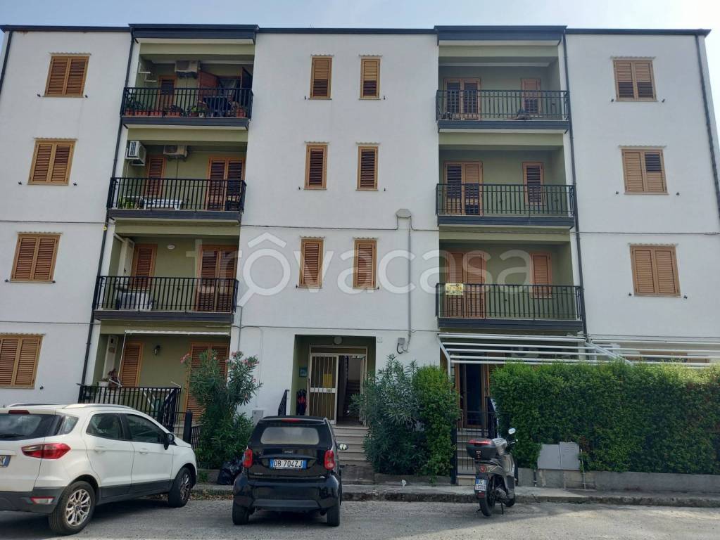Appartamento in vendita a Badolato viale Aldo Moro, 9