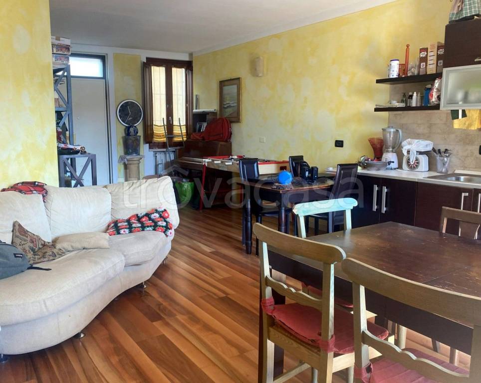 Appartamento in vendita a Brione via Gazzane
