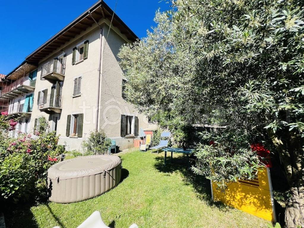 Casa Indipendente in vendita a Cesara via Mauro Antonietti