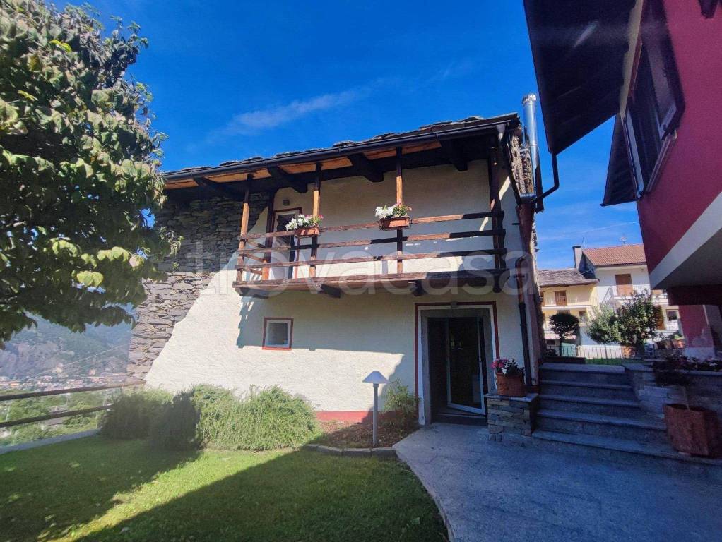 Casa Indipendente in vendita a Beura-Cardezza via Grivoni