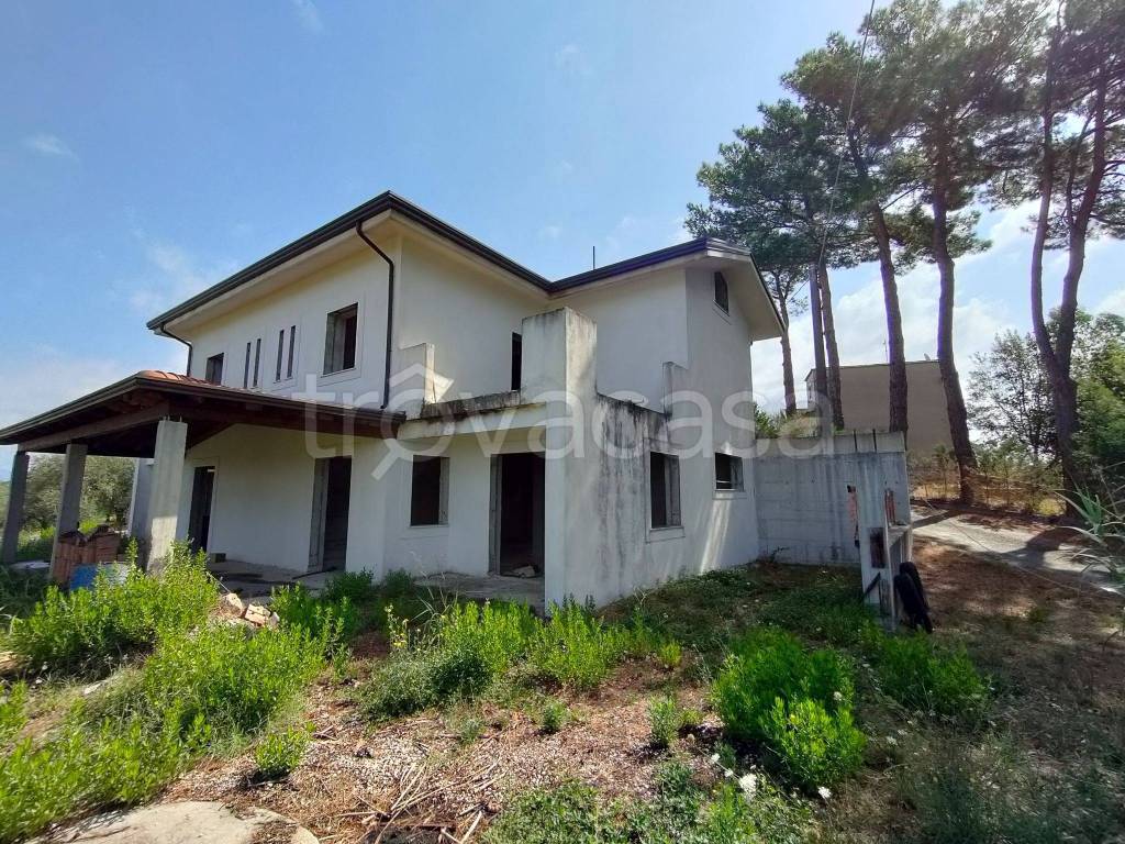 Villa Bifamiliare in in vendita da privato a Sant'Agata de' Goti strada Provinciale Cinque vie-supportico-presta