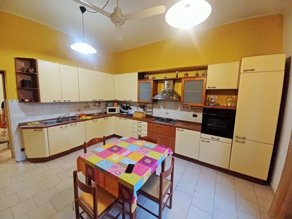 Appartamento in vendita a Saronno via Giuseppe Frua, 49