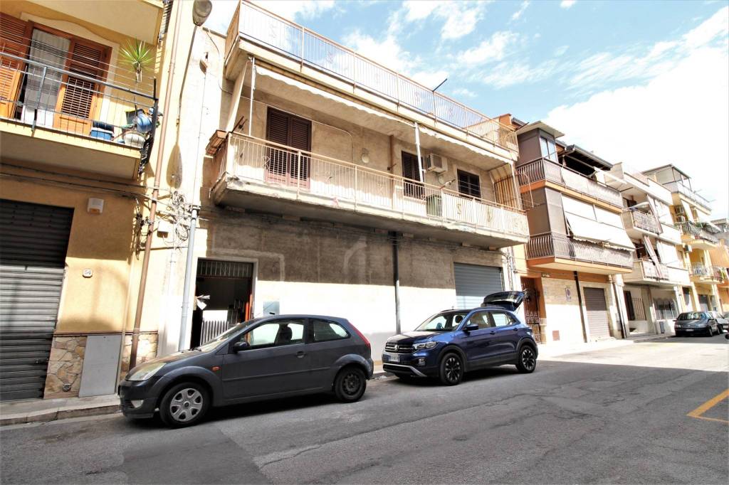 Casa Indipendente in vendita a Bagheria via Michelangelo Buonarroti, 52