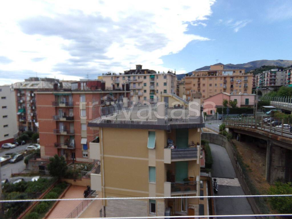 Appartamento in in vendita da privato a Genova via Borghetto, 2a