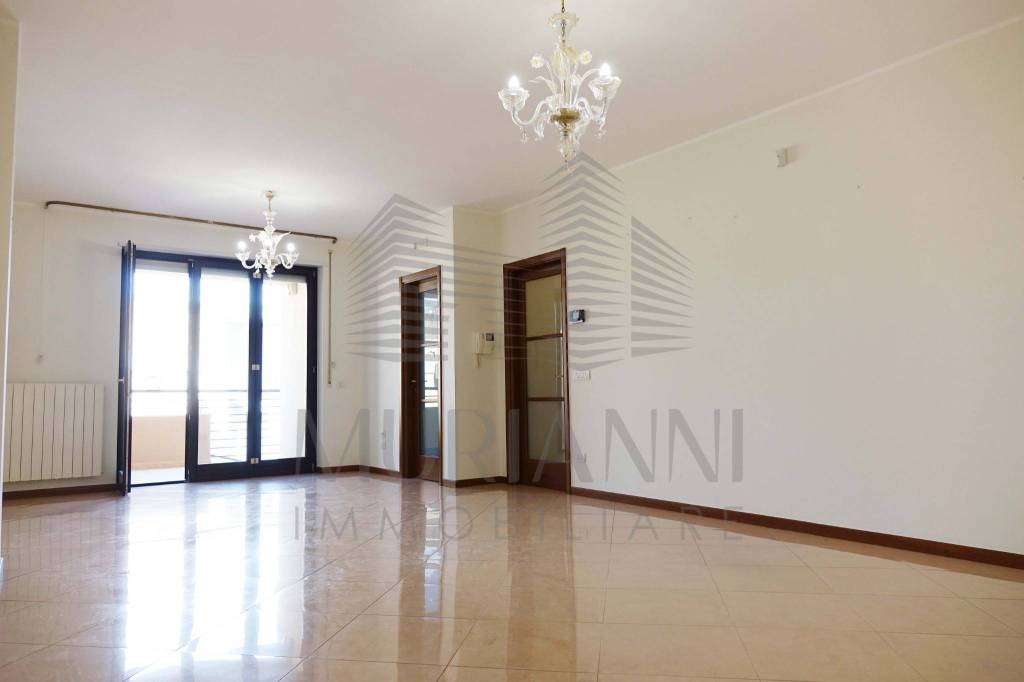 Appartamento in vendita a Sannicandro di Bari vico Simone, 1