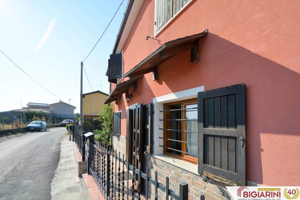 Villa in vendita a Santarcangelo di Romagna via Bargellona, 1000