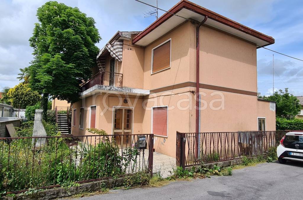 Villa in vendita a Mogliano Veneto via g marradi